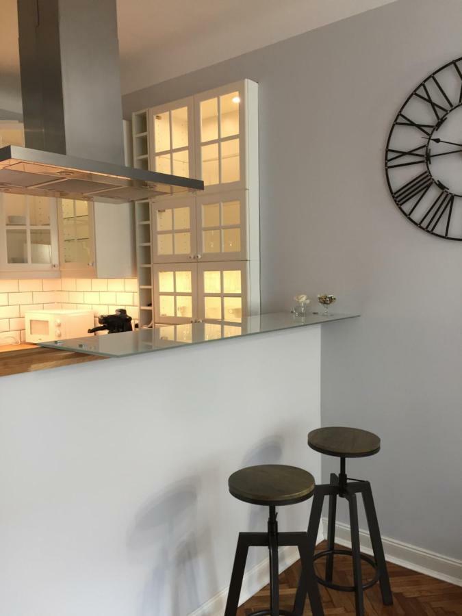 Beautiful Apartment In The Heart Of Warsaw, Poznanska Exterior photo