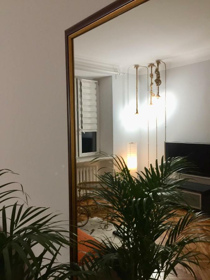 Beautiful Apartment In The Heart Of Warsaw, Poznanska Exterior photo